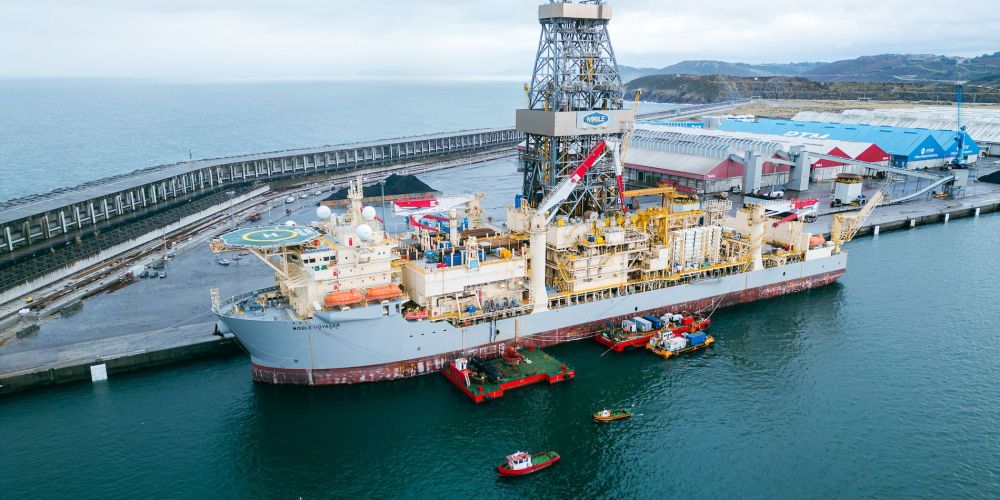 Punta Langosteira impulsa la actividad de reparación de plataformas petrolíferas